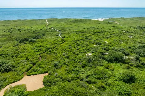 00 Moshup Trail Aquinnah MA 02535