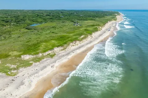 00 Moshup Trail Aquinnah MA 02535