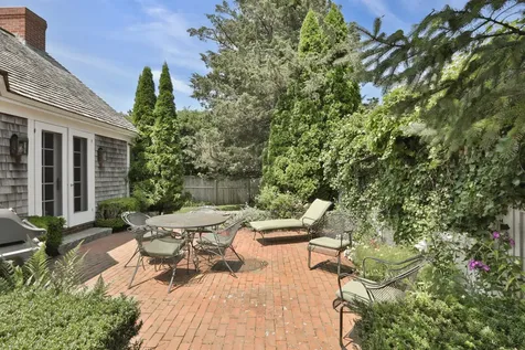 37 West Tisbury Road Edgartown MA 02539