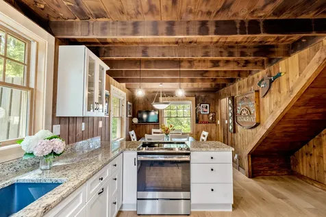 2 Bradford Court Oak Bluffs MA 02557