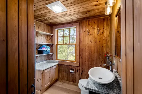 2 Bradford Court Oak Bluffs MA 02557