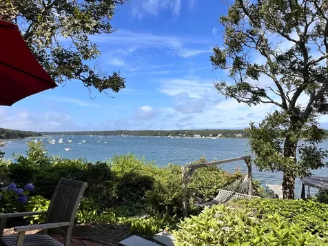 2 Bradford Court Oak Bluffs MA 02557