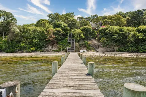 2 Bradford Court Oak Bluffs MA 02557