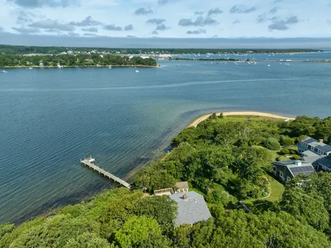 2 Bradford Court Oak Bluffs MA 02557