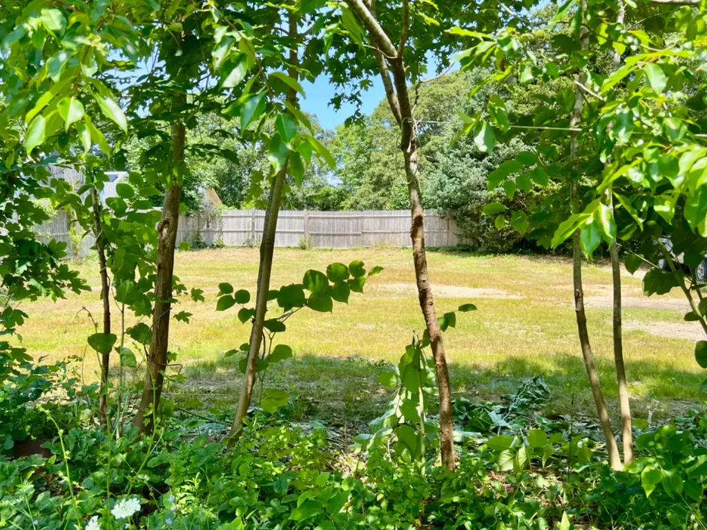 26 Winthrop Avenue Oak Bluffs MA 02557