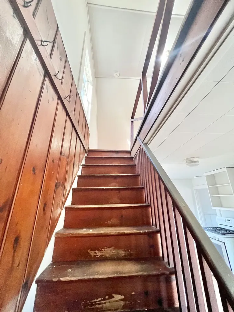 26 Winthrop Avenue Oak Bluffs MA 02557