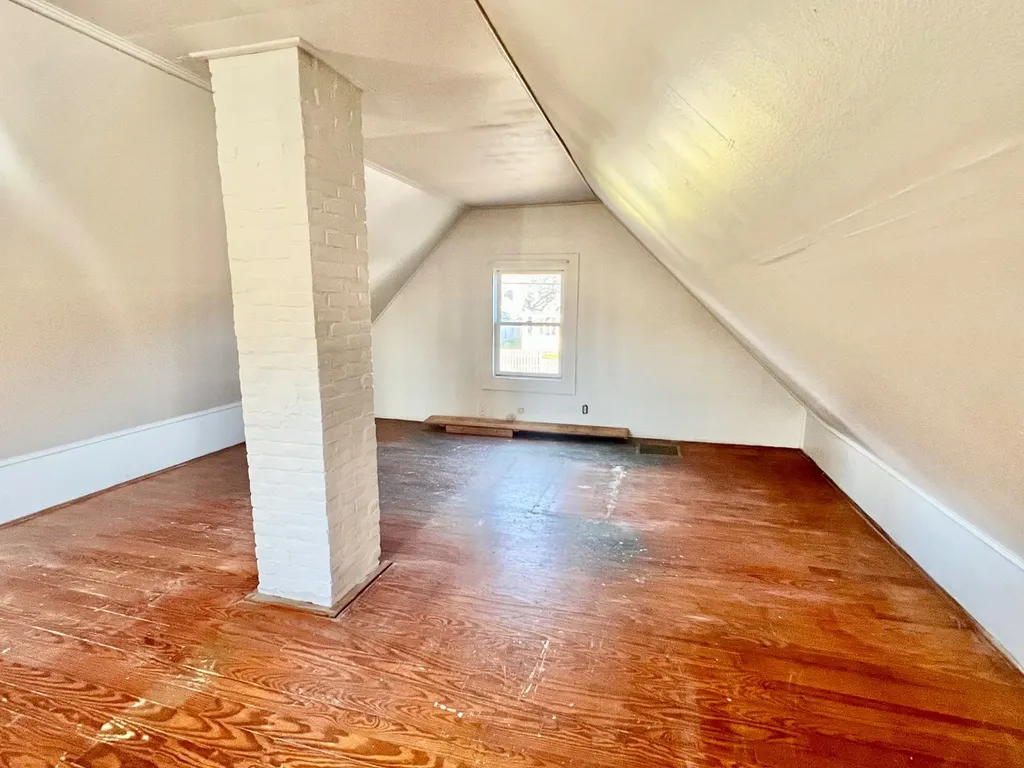 26 Winthrop Avenue Oak Bluffs MA 02557