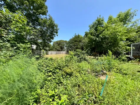 26 Winthrop Avenue Oak Bluffs MA 02557