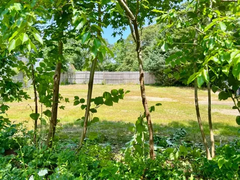 26 Winthrop Avenue Oak Bluffs MA 02557