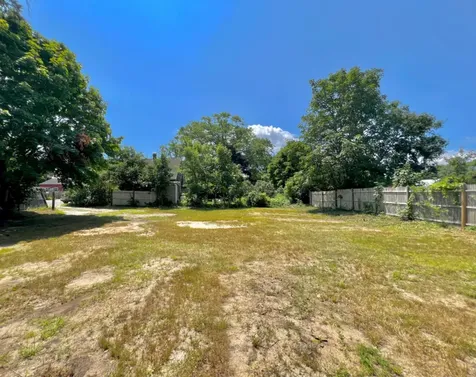 26 Winthrop Avenue Oak Bluffs MA 02557