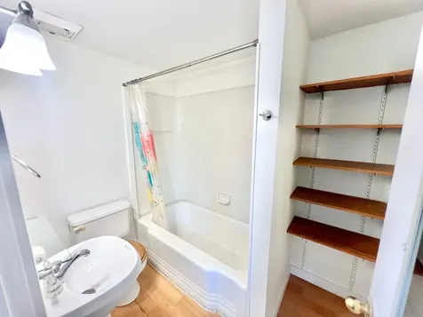 26 Winthrop Avenue Oak Bluffs MA 02557