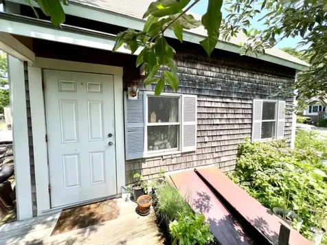 26 Winthrop Avenue Oak Bluffs MA 02557