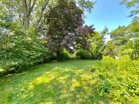 26 Winthrop Avenue Oak Bluffs MA 02557