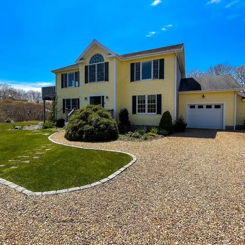 30 Deacon Vincent Way Edgartown MA 02539