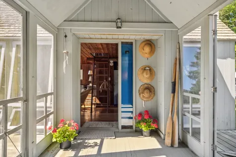 46 Waterview Road Oak Bluffs MA 02557