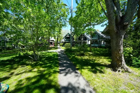 9 Forest Circle Oak Bluffs MA 02557