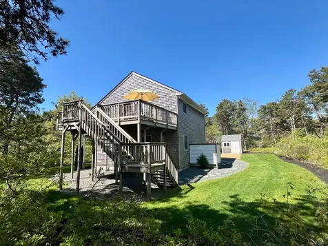15 Deacon Vincent Way Edgartown MA 02539