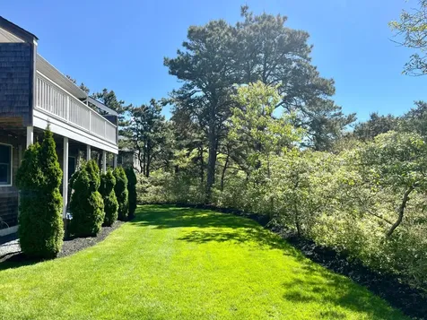 15 Deacon Vincent Way Edgartown MA 02539