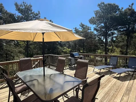 15 Deacon Vincent Way Edgartown MA 02539