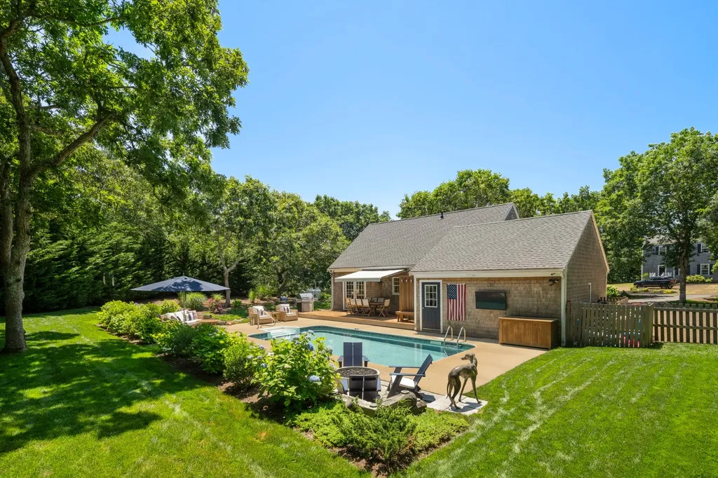 41 Dodgers Hole Road Edgartown MA 02539