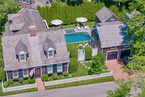 37 Cooke Street Edgartown MA 02539