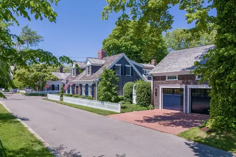 37 Cooke Street Edgartown MA 02539
