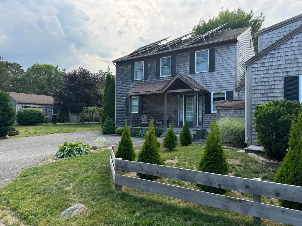 9 Goode Street Oak Bluffs MA 02557
