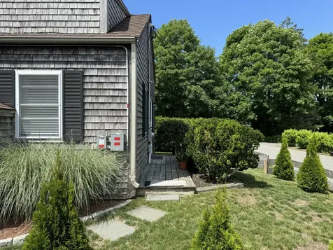 9 Goode Street Oak Bluffs MA 02557