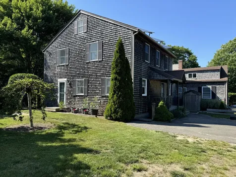 9 Goode Street Oak Bluffs MA 02557