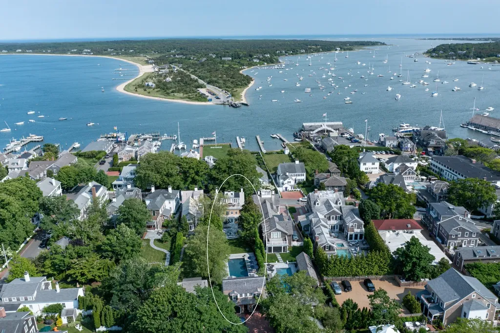 68 North Water Street Edgartown MA 02539