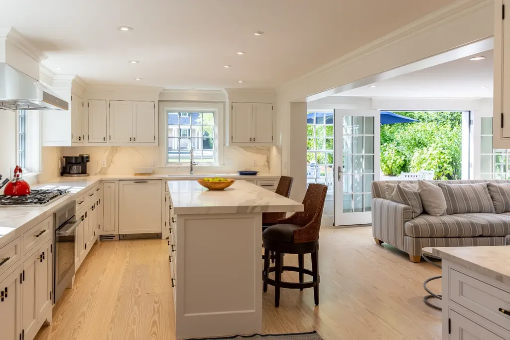 68 North Water Street Edgartown MA 02539