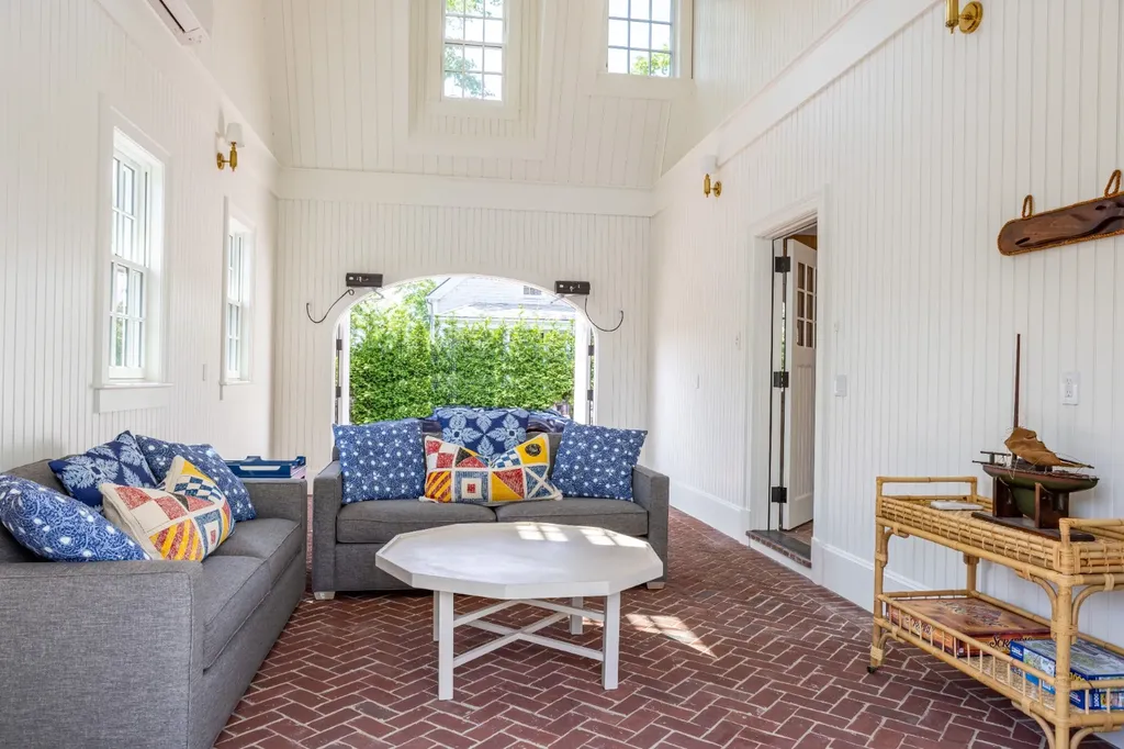 68 North Water Street Edgartown MA 02539