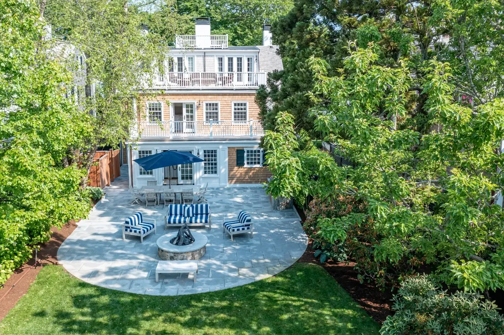 68 North Water Street Edgartown MA 02539