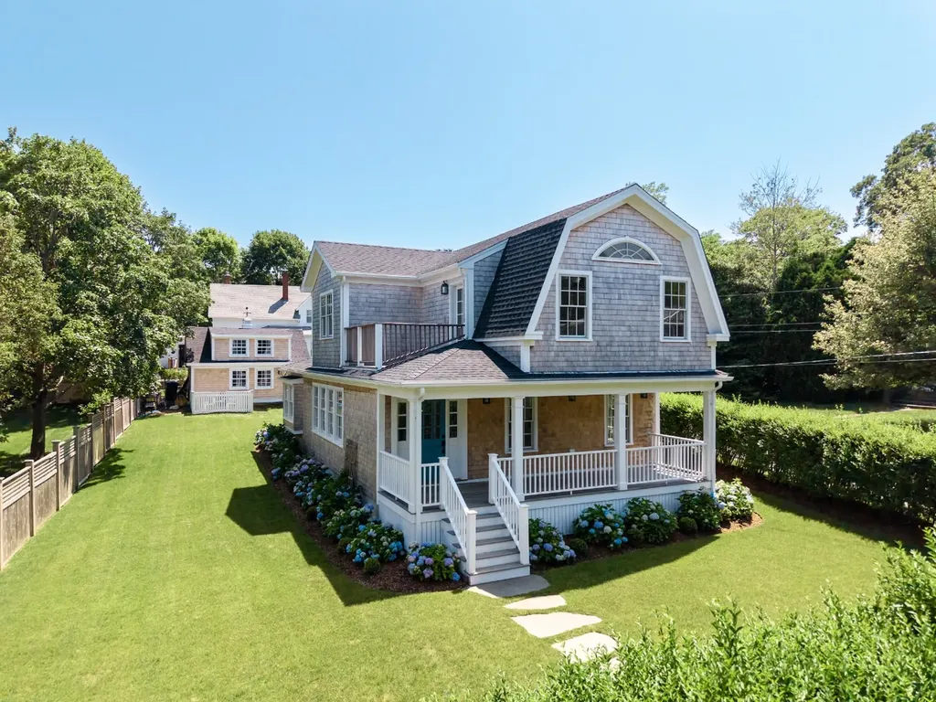 36 Tashmoo Avenue Vineyard Haven MA 02568