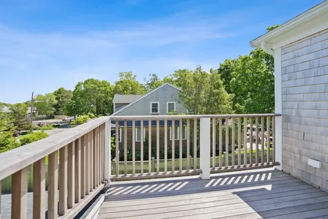 36 Tashmoo Avenue Vineyard Haven MA 02568