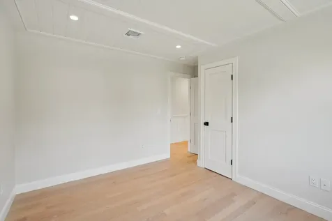 36 Tashmoo Avenue Vineyard Haven MA 02568