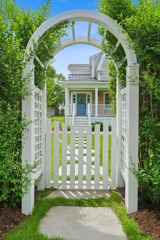 36 Tashmoo Avenue Vineyard Haven MA 02568