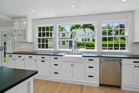 36 Tashmoo Avenue Vineyard Haven MA 02568