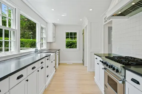 36 Tashmoo Avenue Vineyard Haven MA 02568