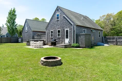 27 Hitchings Circle Oak Bluffs MA 02557