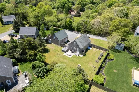 27 Hitchings Circle Oak Bluffs MA 02557
