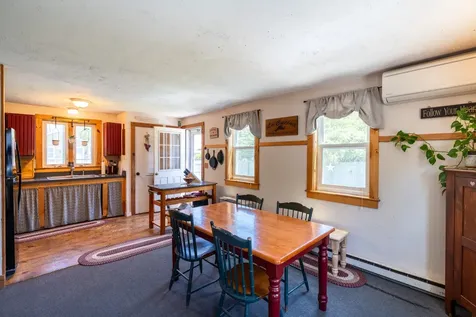 27 Hitchings Circle Oak Bluffs MA 02557