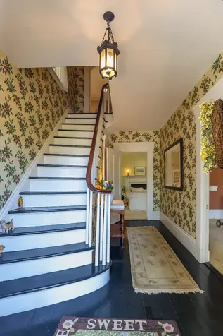 70 Spring Street Vineyard Haven MA 02568