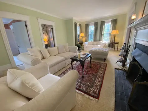 70 Spring Street Vineyard Haven MA 02568