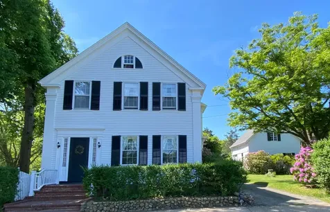 70 Spring Street Vineyard Haven MA 02568