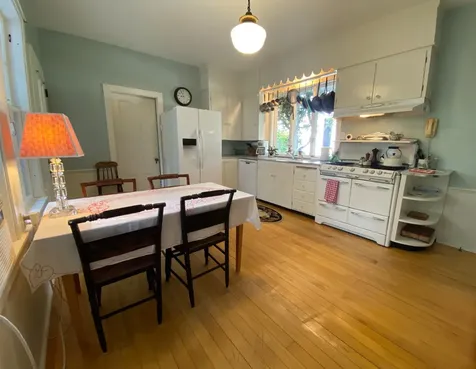 70 Spring Street Vineyard Haven MA 02568