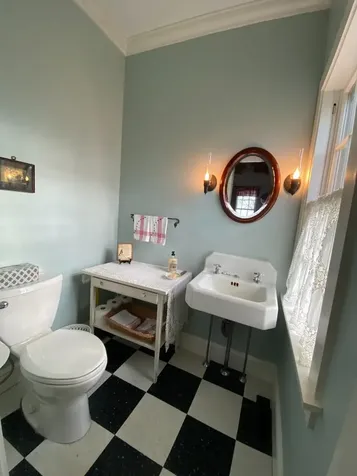 70 Spring Street Vineyard Haven MA 02568