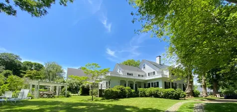 70 Spring Street Vineyard Haven MA 02568