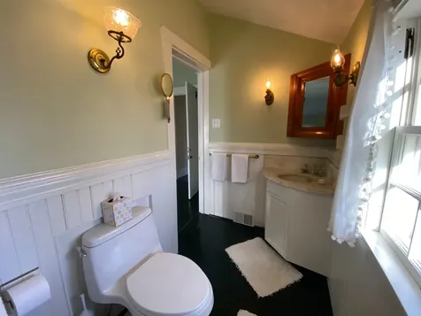 70 Spring Street Vineyard Haven MA 02568