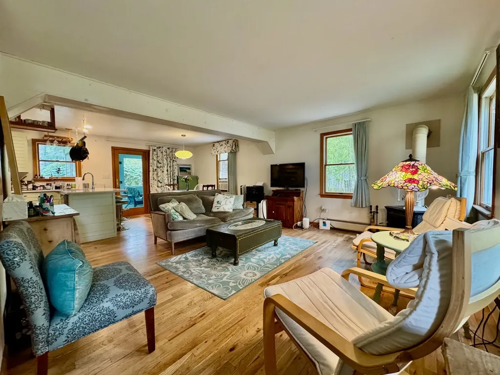 113 Leonard Circle Vineyard Haven MA 02568